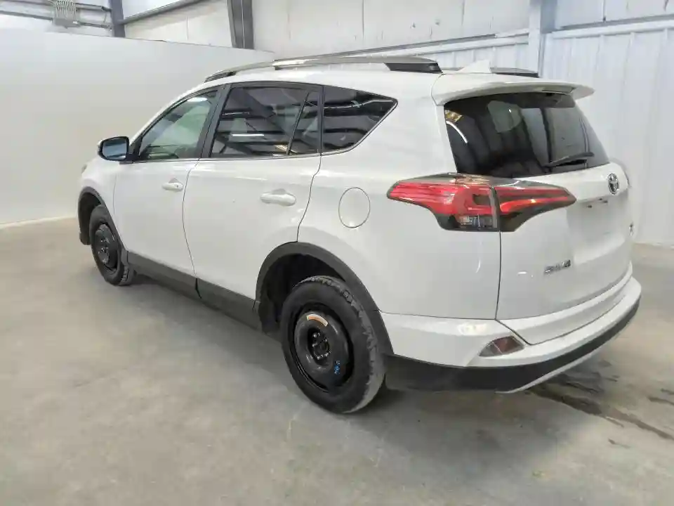 2T3RFREV6JW750787 2018 TOYOTA RAV4-1