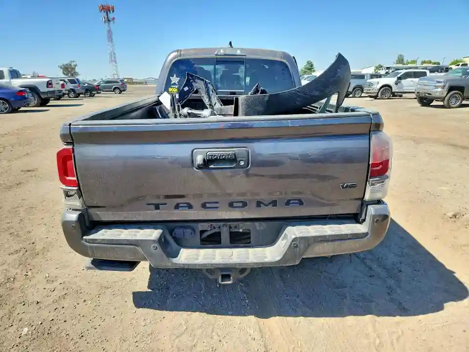 3TYDZ5BN2NT016853 2022 TOYOTA TACOMA TRD-5
