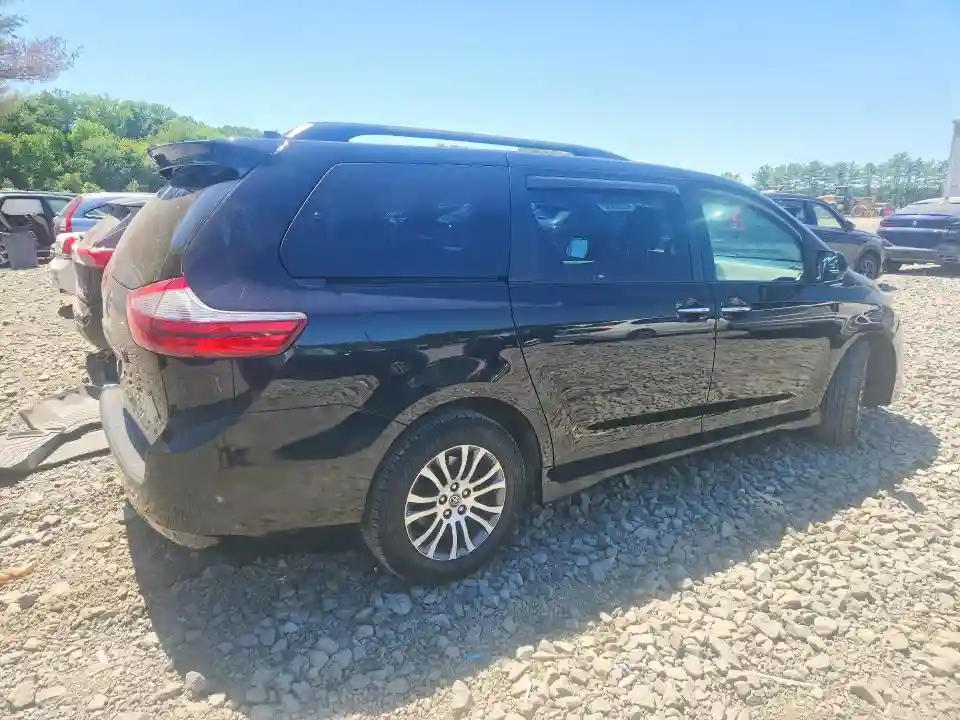 5TDYZ3DC7LS031665 2020 TOYOTA SIENNA-2