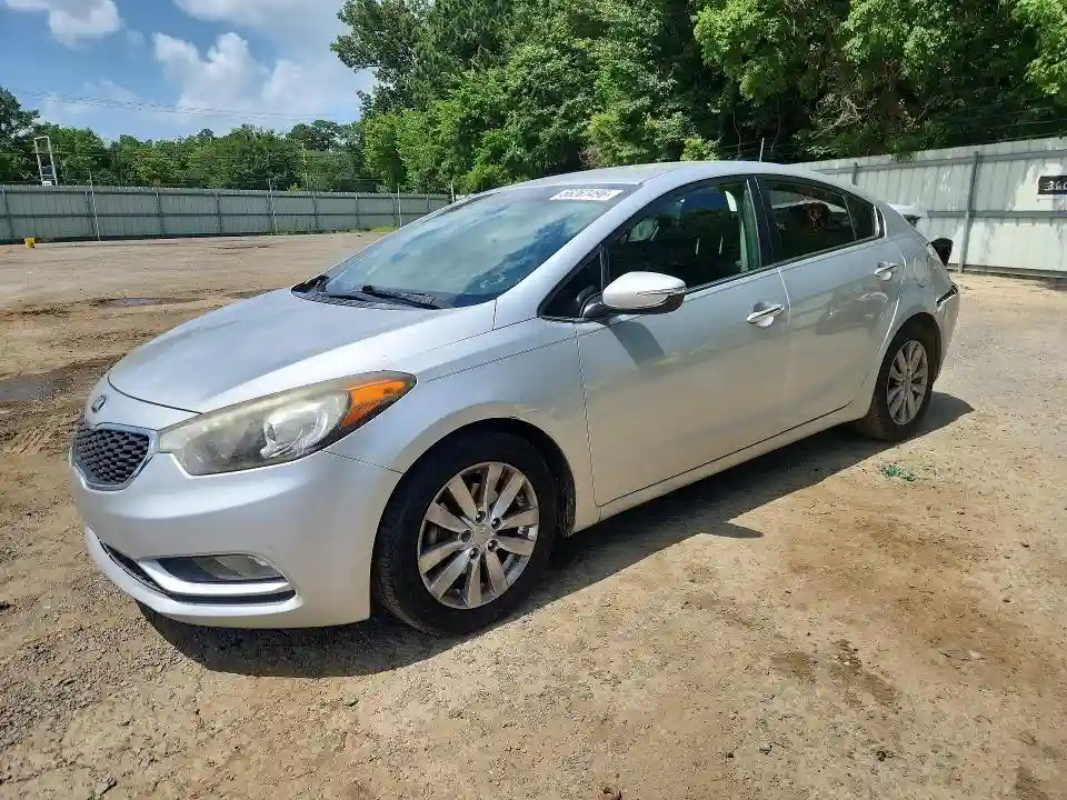 KNAFX4A80F5356927 2015 KIA FORTE-0