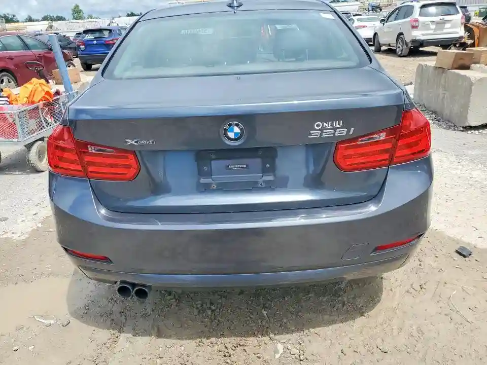 WBA3B3C57EJ977974 2014 BMW 3 SERIES-5