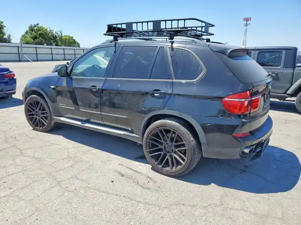 5UXZV4C55BL403897 2011 BMW X5-1
