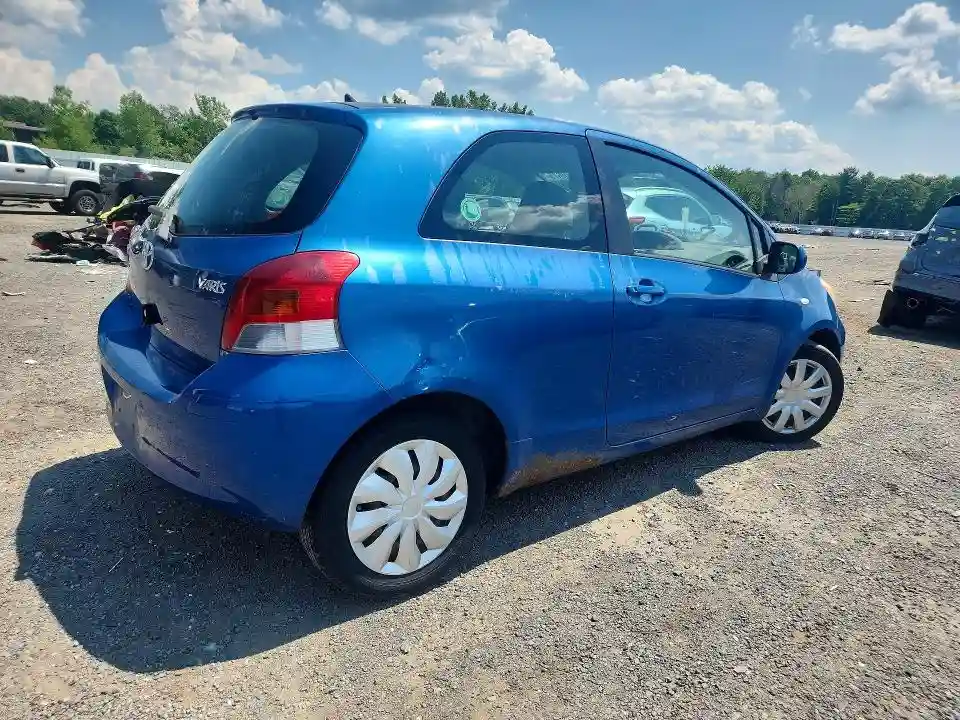 JTDJT4K39B5329246 2011 TOYOTA YARIS-2