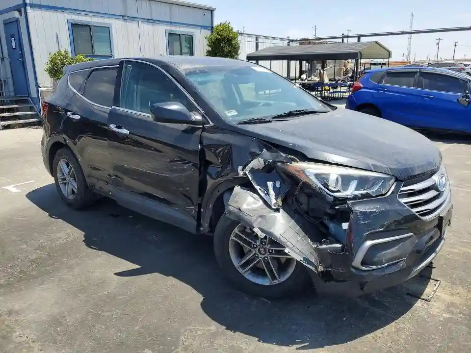 5NMZT3LB8JH061546 2018 HYUNDAI SANTA FE-3
