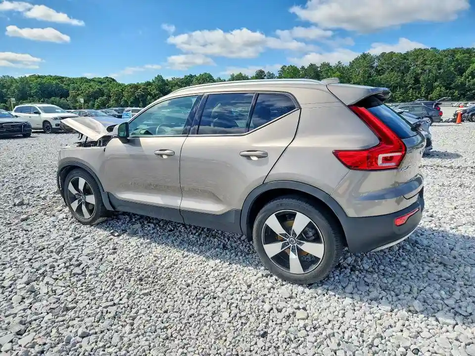 YV4AC2HK5N2723980 2022 VOLVO XC40-1