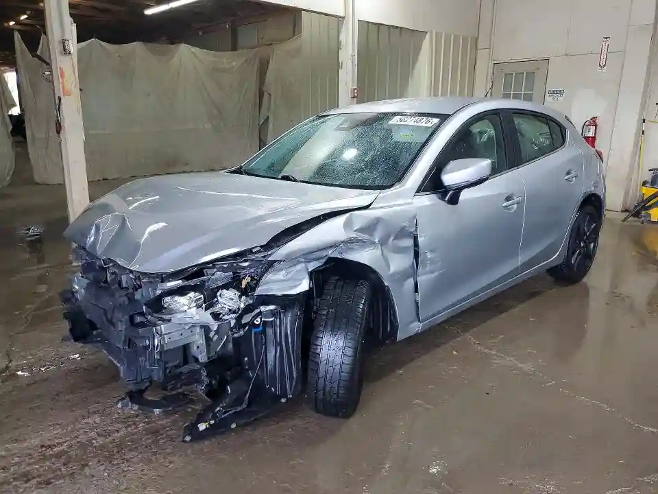 3MZBN1L3XJM164700 2018 MAZDA 3-0