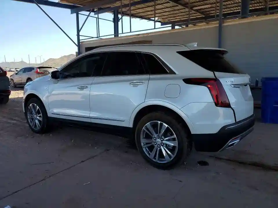 1GYKNCR41SZ149513 2025 CADILLAC XT5-1