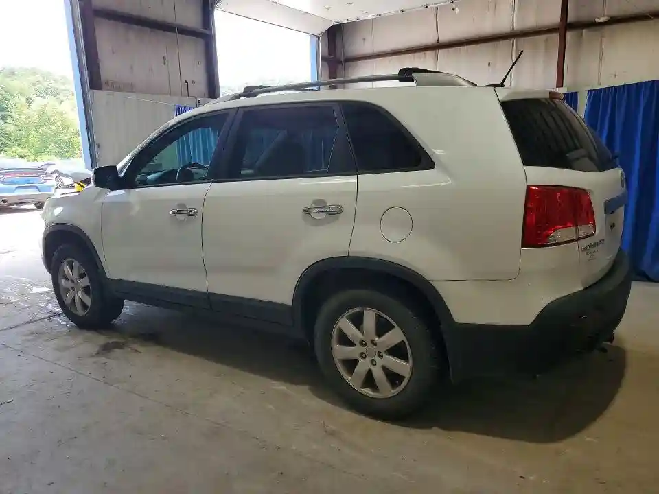 5XYKT4A28DG420645 2013 KIA SORENTO-1
