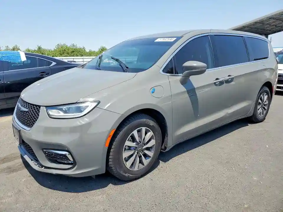 2C4RC1L78NR129999 2022 CHRYSLER PACIFICA-0