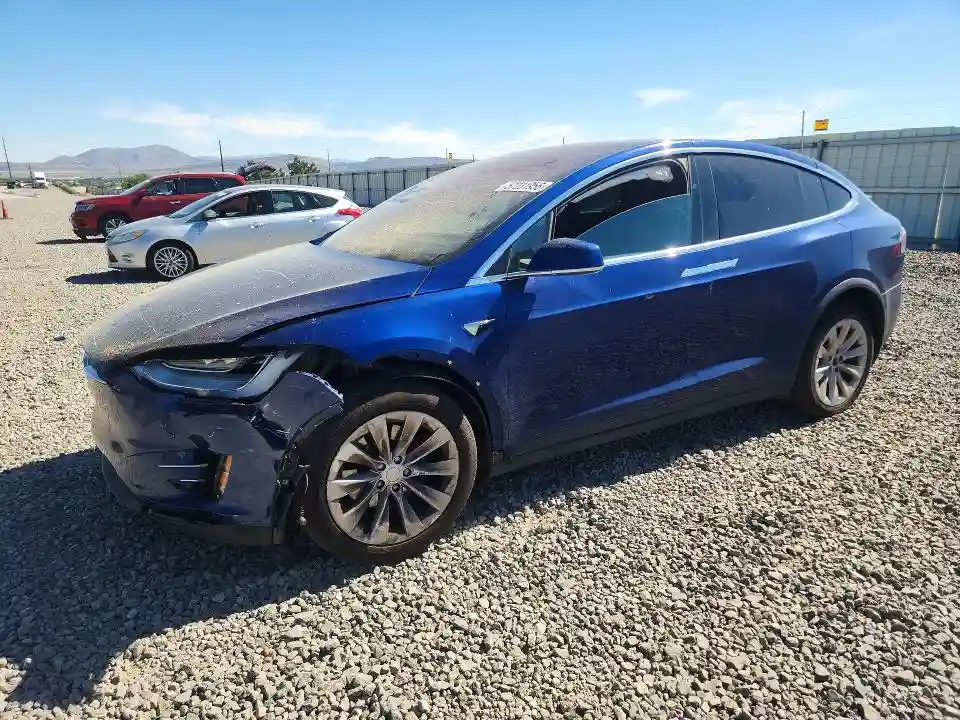 5YJXCAE21LF238211 2020 TESLA MODEL X-0