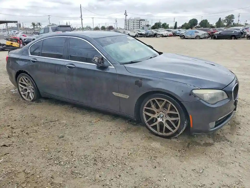 WBAKC6C54BC394238 2011 BMW 7 SERIES-3