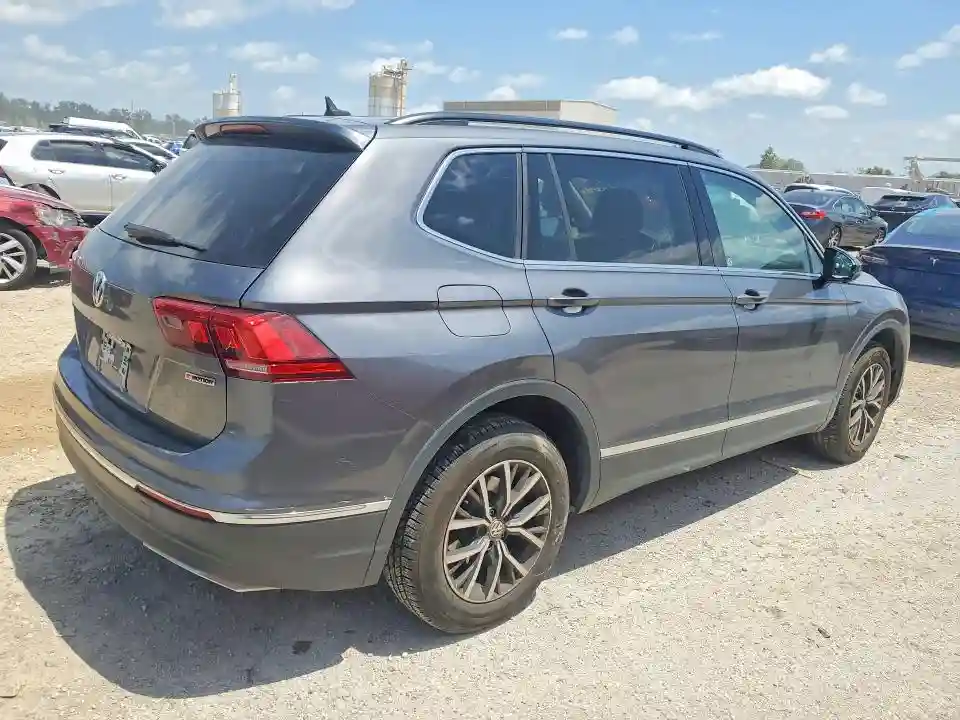 3VV2B7AX8LM043043 2020 VOLKSWAGEN TIGUAN-2