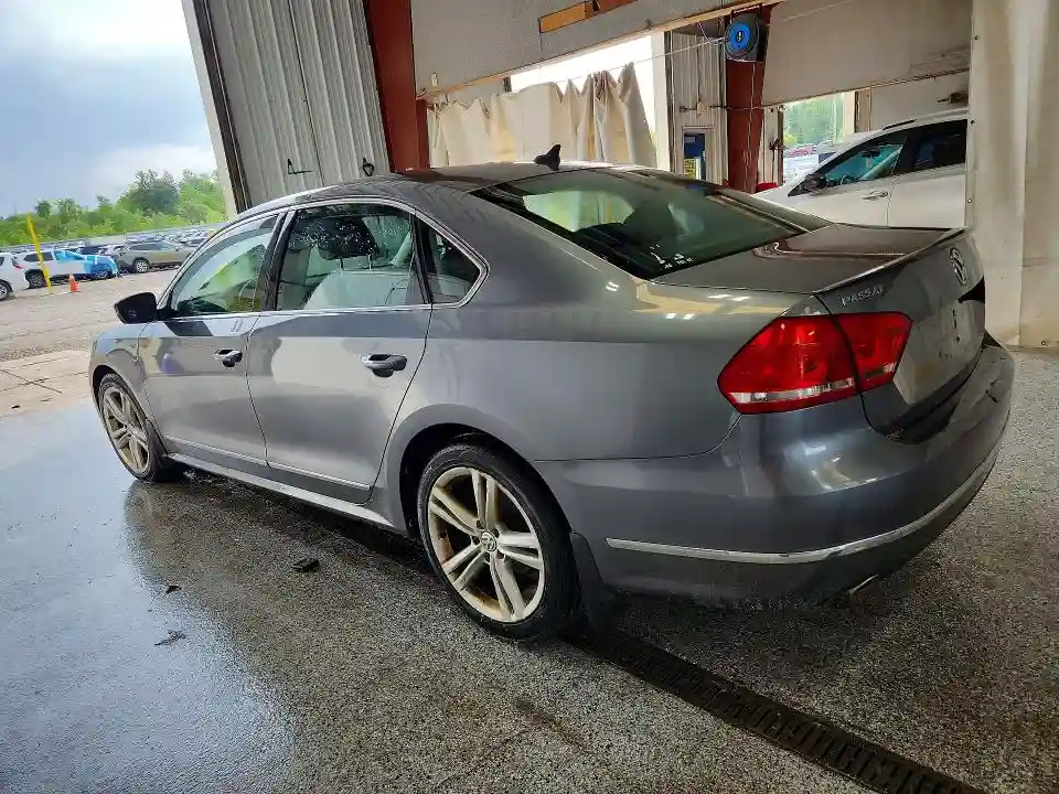 1VWCV7A36FC087231 2015 VOLKSWAGEN PASSAT-1