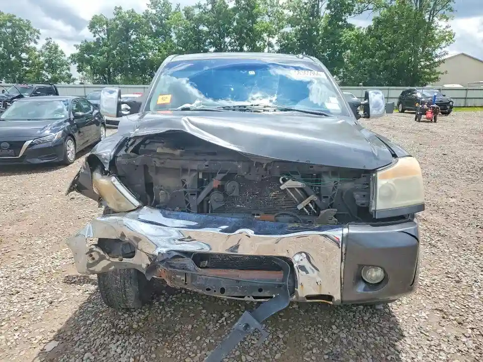1N6AA0EC9BN302782 2011 NISSAN TITAN-4