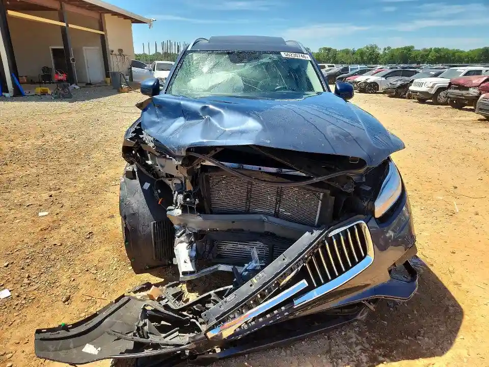 YV4A22PK9N1818634 2022 VOLVO XC90-4