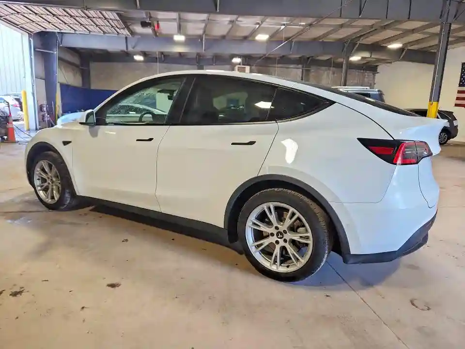 5YJYGDED2MF109150 2021 TESLA MODEL Y-1