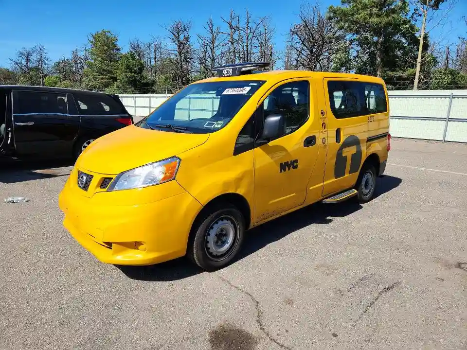 3N8CM0JT3HK707743 2017 NISSAN NV-0