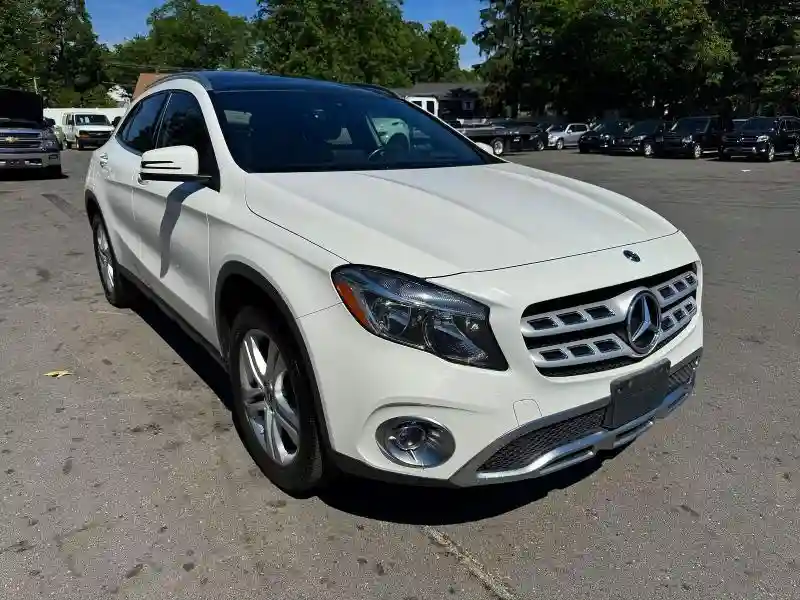 WDCTG4GB7JU000217 2018 MERCEDES-BENZ GLA-CLASS-3
