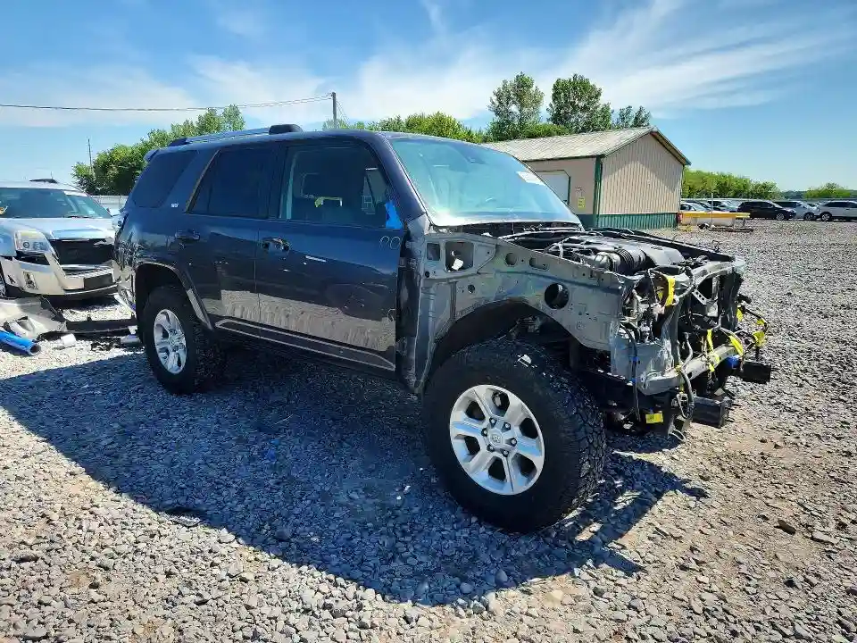JTEMU5JR0M5948144 2021 TOYOTA 4RUNNER-3