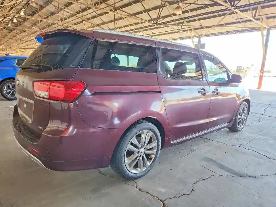 KNDME5C18J6373905 2018 KIA SEDONA-2