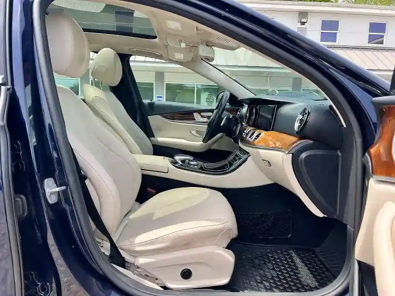 WDDZF4KB8HA132821 2017 MERCEDES-BENZ E-CLASS-4