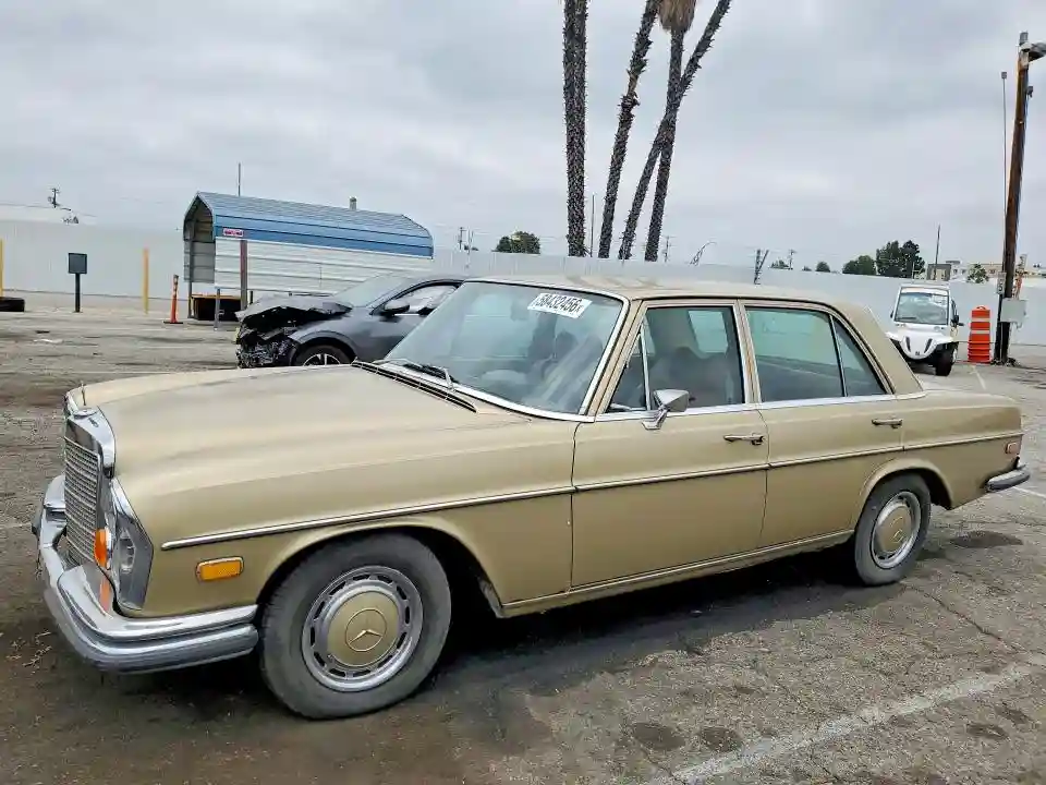 10801812075800 1971 MERCEDES-BENZ 280-0