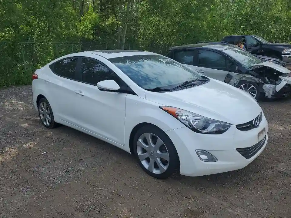 5NPDH4AE3DH318666 2013 HYUNDAI ELANTRA-3