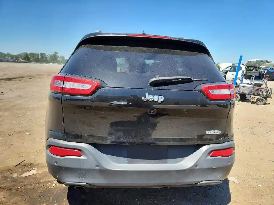 1C4PJLCB5HW540382 2017 JEEP GRAND CHEROKEE-5