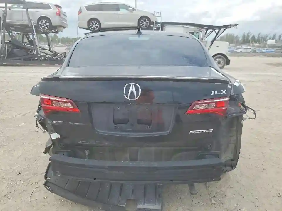19UDE2F45JA007466 2018 ACURA ILX-5
