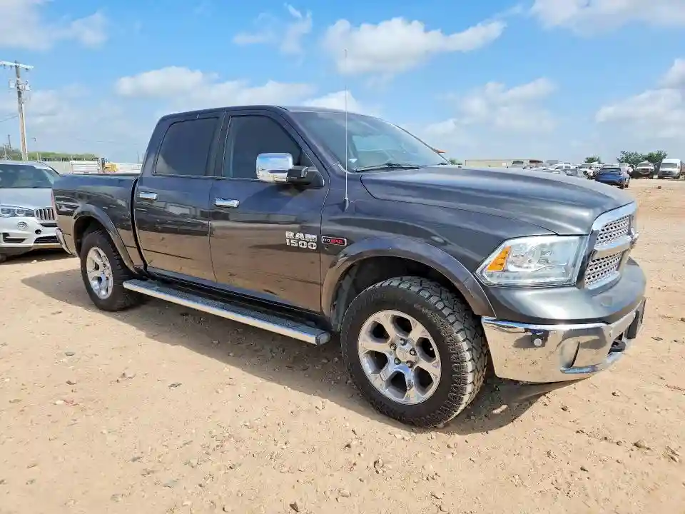 1C6RR7NMXJS293162 2018 RAM 1500-3