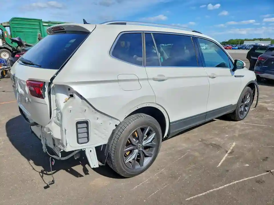 3VV3B7AX6PM141482 2023 VOLKSWAGEN TIGUAN-2