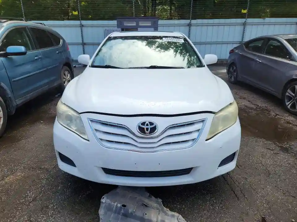 4T1BF3EK5BU641672 2011 TOYOTA CAMRY-4