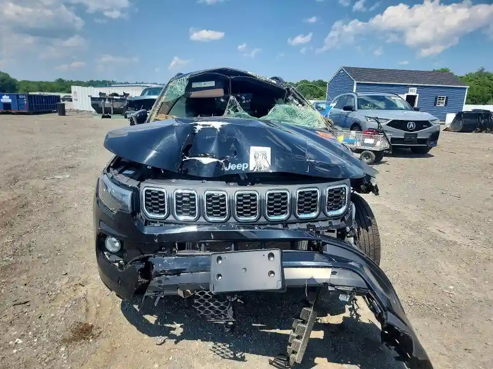 3C4NJDBN9RT119412 2024 JEEP COMPASS-4