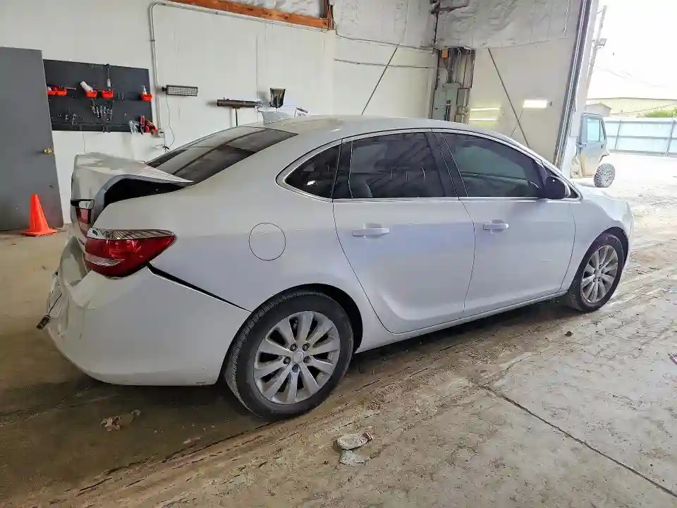1G4PP5SK5G4133809 2016 BUICK VERANO-2