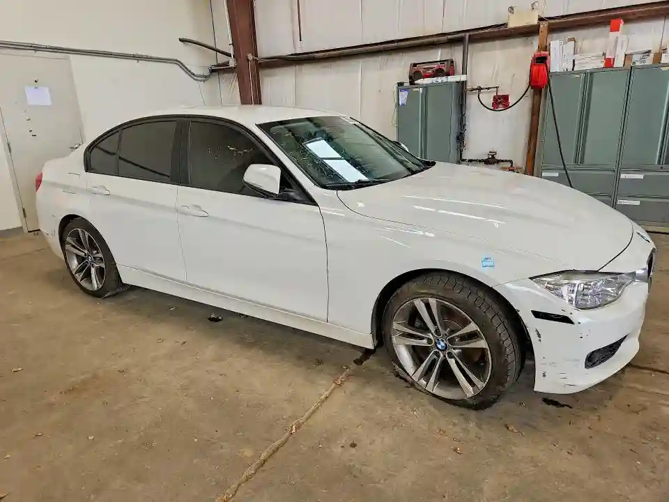 WBA3B3C56DF537343 2013 BMW 3 SERIES-3