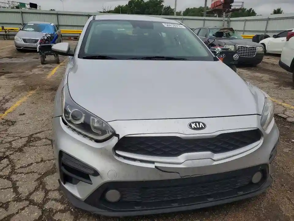 3KPF24AD5KE065370 2019 KIA FORTE-4