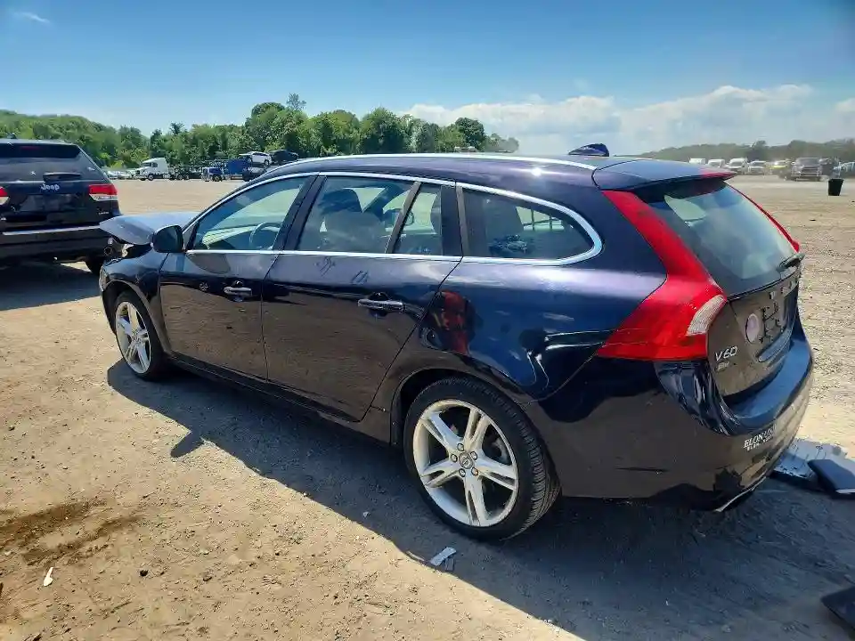 YV140MSK0H1372686 2017 VOLVO V60-1