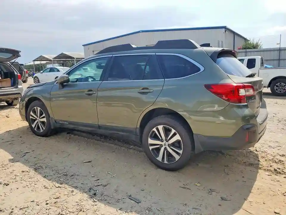 4S4BSENC7J3242010 2018 SUBARU LEGACY-1