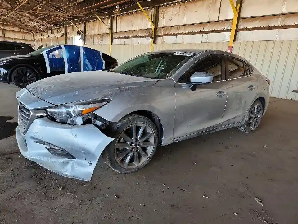 3MZBN1V30JM217577 2018 MAZDA 3-0