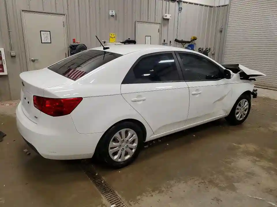 KNAFU4A23A5061849 2010 KIA FORTE-2