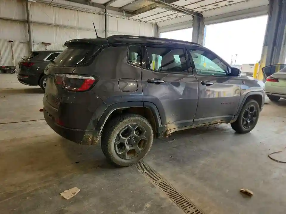 3C4NJDDNXPT549878 2023 JEEP COMPASS-2