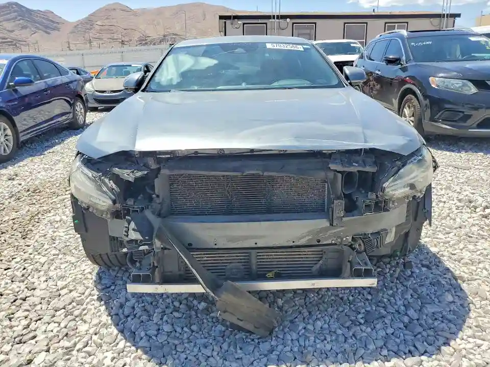 YV1A22MK0H1014972 2017 VOLVO S90-4