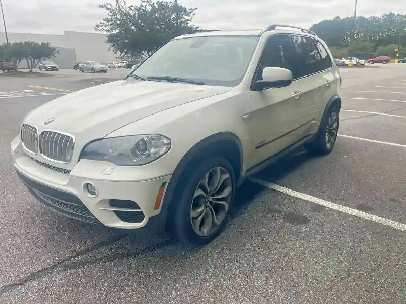 5UXZV8C52CL425283 2012 BMW X5-1