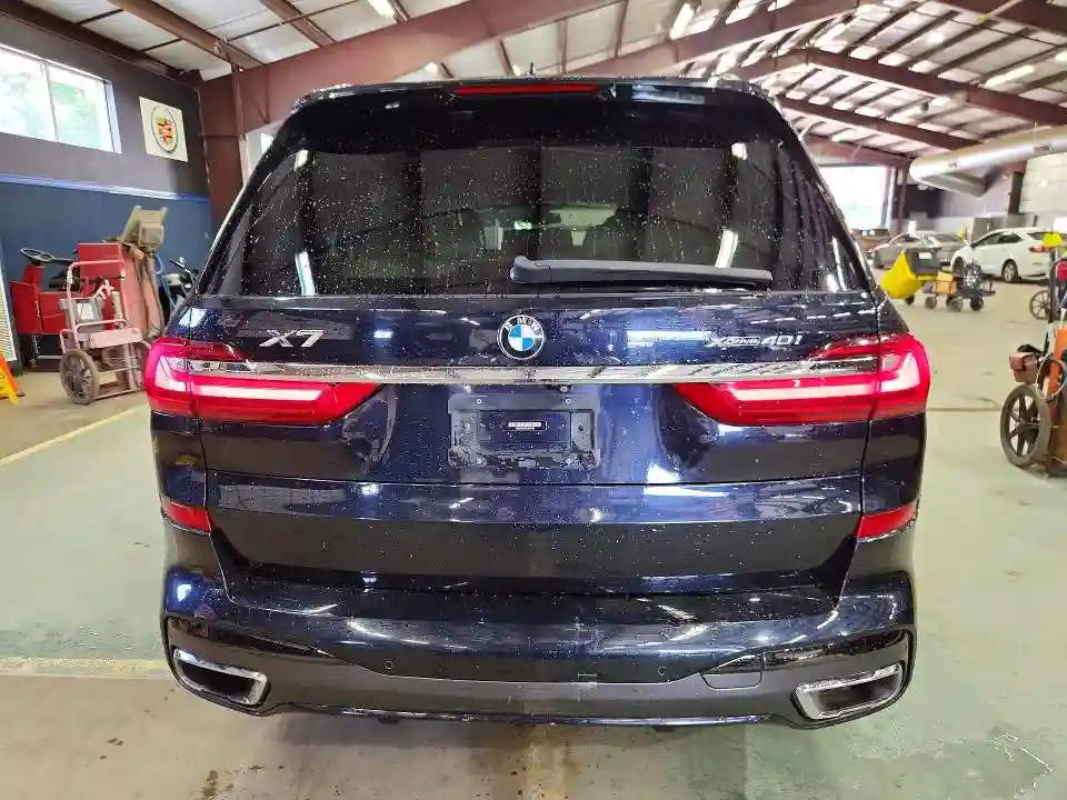 5UXCW2C50KLB43760 2019 BMW X7-5