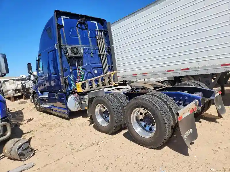 1FUJHHDR0MLMA3263 2021 FREIGHTLINER ALL OTHER-2