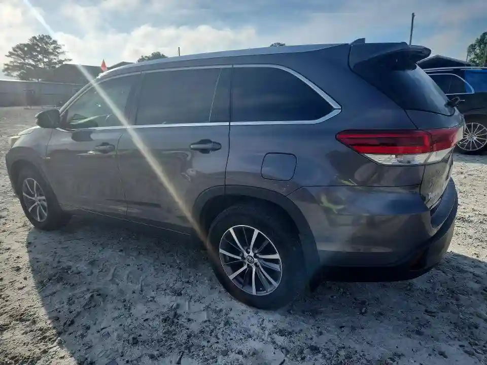 5TDJZRFH5JS525064 2018 TOYOTA HIGHLANDER-1