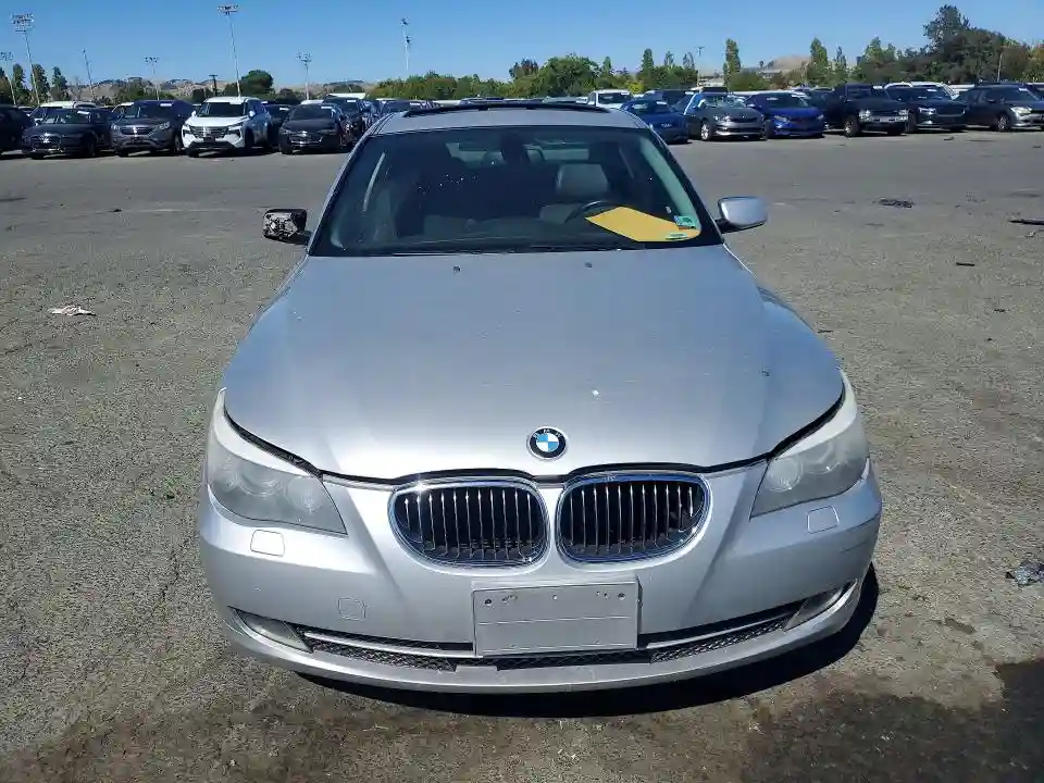 WBANV1C56AC157694 2010 BMW 5 SERIES-4