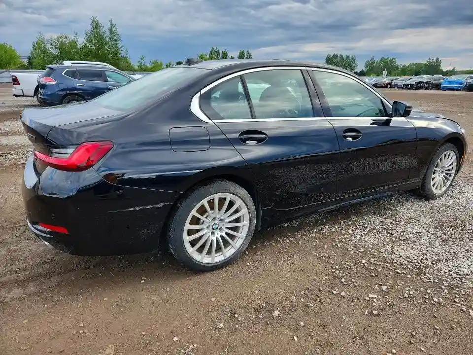 3MW89FF09R8E18365 2024 BMW 3 SERIES-2