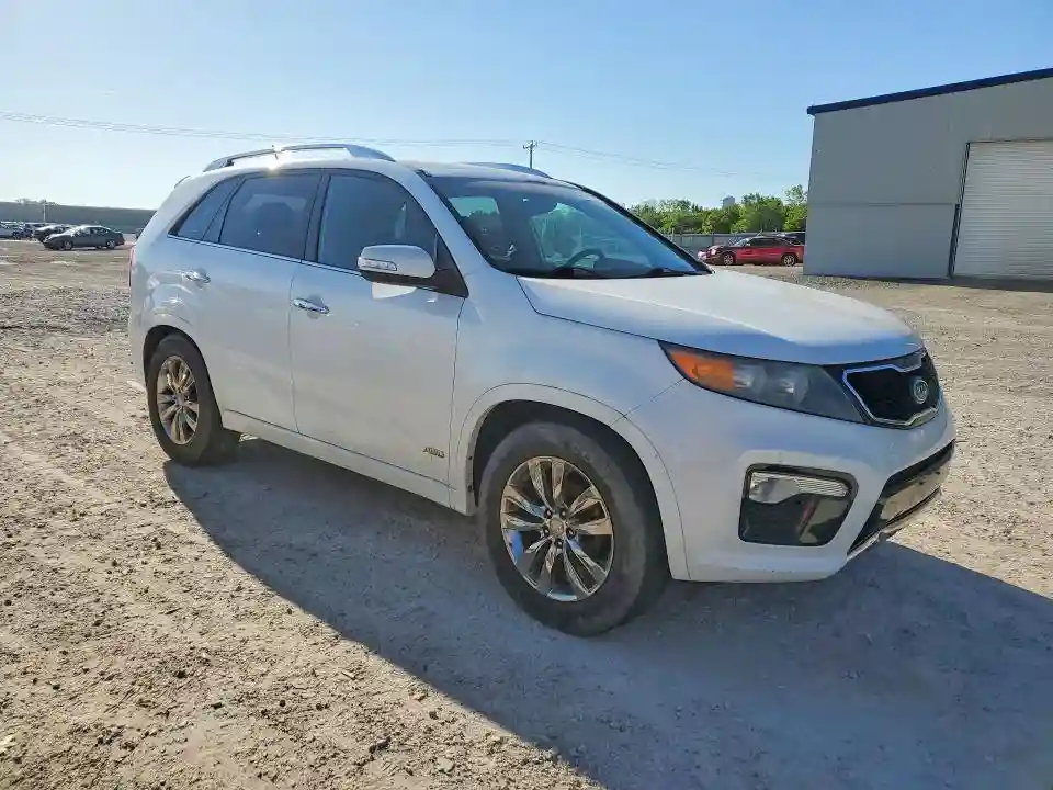 5XYKWDA24BG098882 2011 KIA SORENTO-3