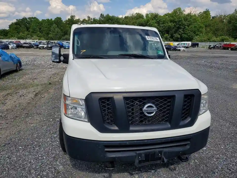 1N6AF0KYXJN809304 2018 NISSAN NV-4